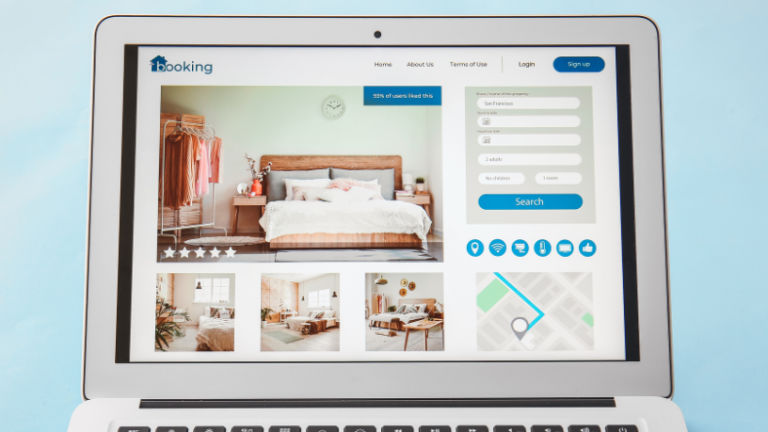 A Checkin Adm simplifica a gestão de imóveis no Booking e Airbnb, tornando a rotina do anfitrião muito mais prática.